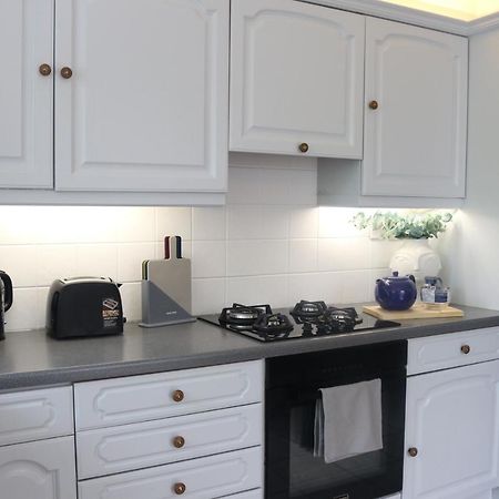 Inviting You To Your Home From Home 10 Minutes From Stratford Westfield London Exterior foto