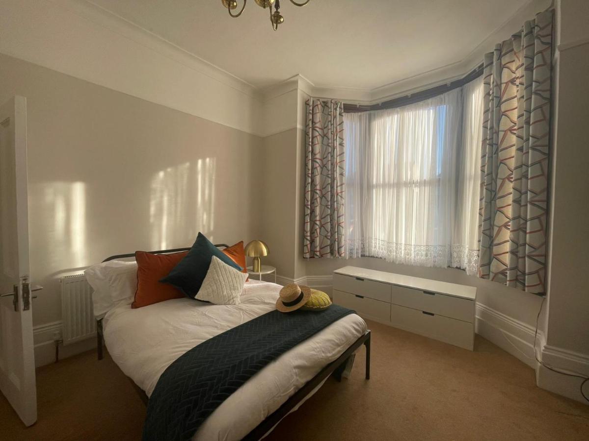 Inviting You To Your Home From Home 10 Minutes From Stratford Westfield London Exterior foto