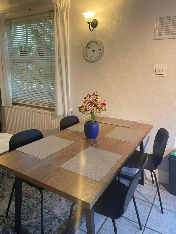 Inviting You To Your Home From Home 10 Minutes From Stratford Westfield London Exterior foto