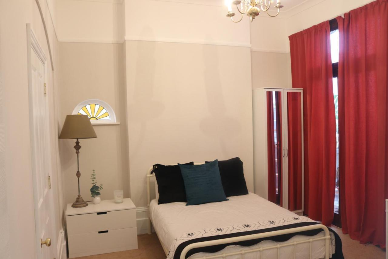Inviting You To Your Home From Home 10 Minutes From Stratford Westfield London Exterior foto